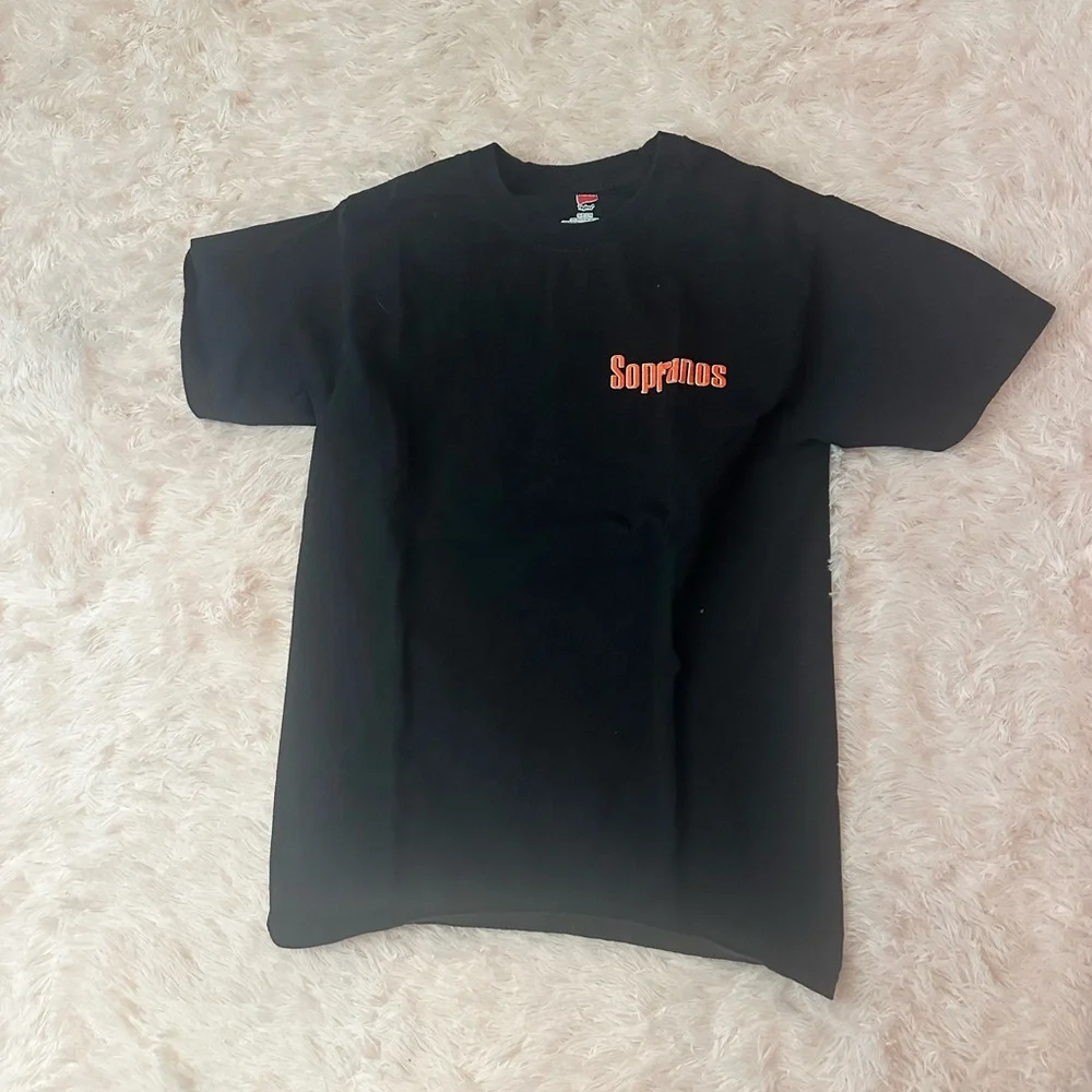 💕 Sopranos Holsten’s tee - Picture 2 of 2